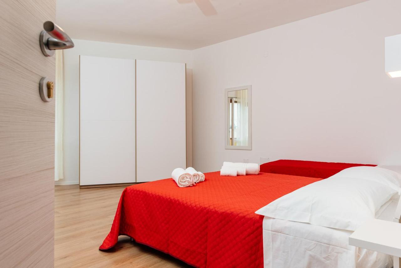 Hotel La Casa Di Ambra Porto Torres Exterior foto