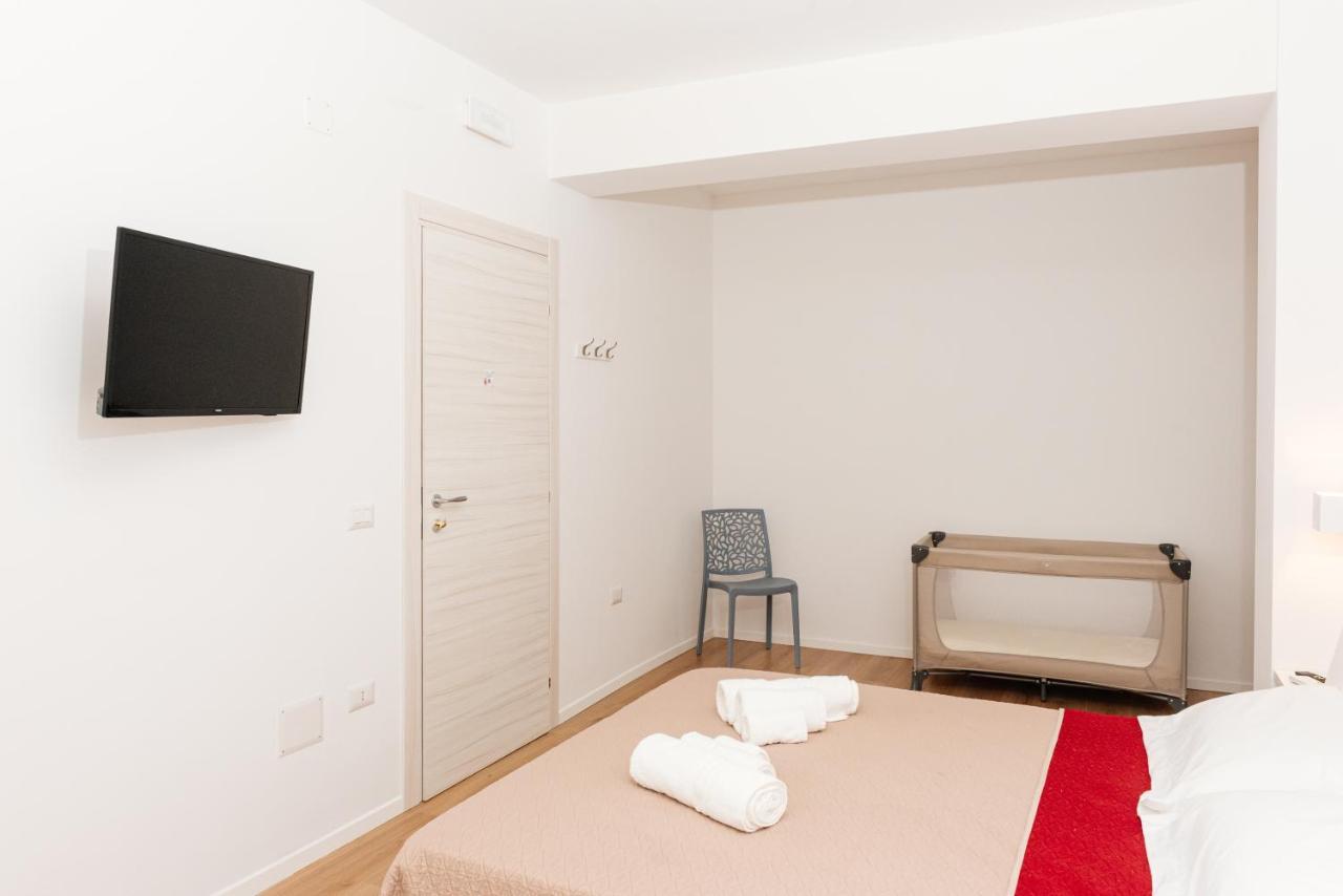 Hotel La Casa Di Ambra Porto Torres Exterior foto